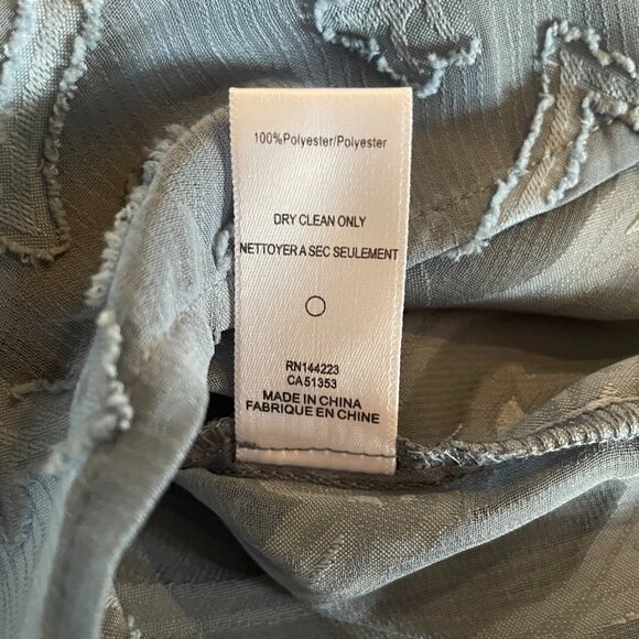 Bishop + Young Sheer Blue V-Neck Blouse, Applique Overlay, M,K4ATW1772A - Picture 4 of 6